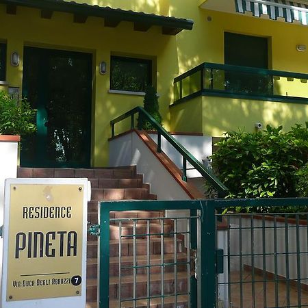 Residence Pineta - Agenzia Cocal Каорле Екстериор снимка