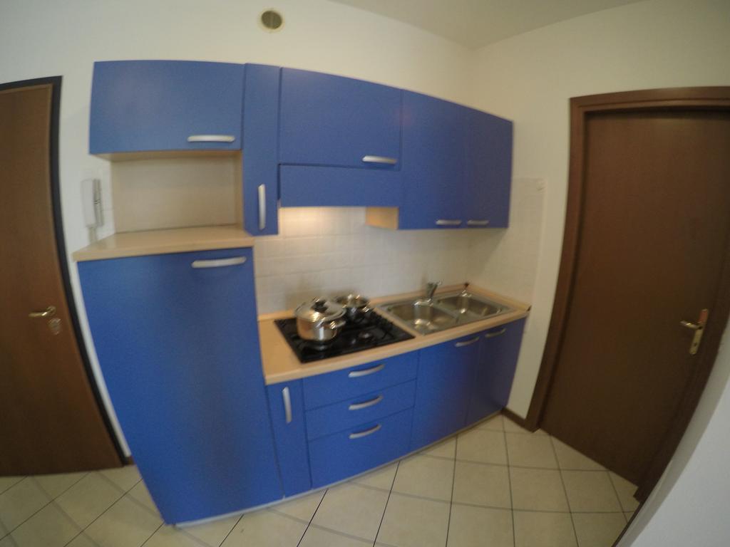 Residence Pineta - Agenzia Cocal Каорле Екстериор снимка