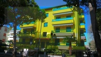 Residence Pineta - Agenzia Cocal Каорле Екстериор снимка